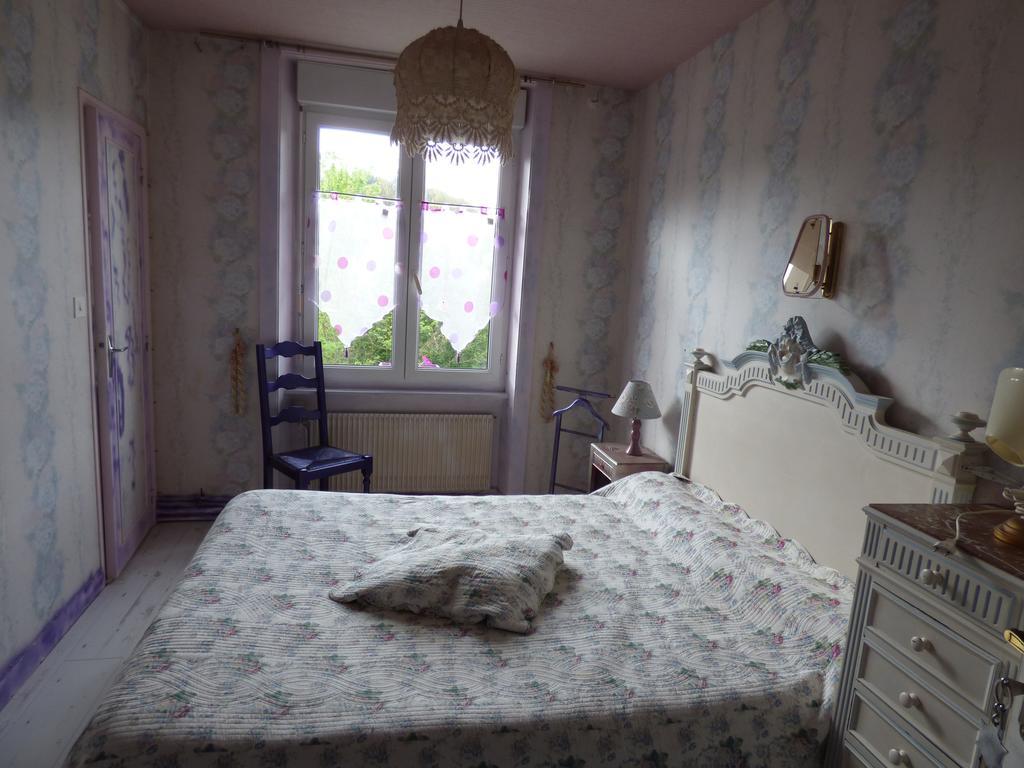 Beau Site Guimauve Et Vieilles Dentelles Bed & Breakfast Royeres Exterior photo